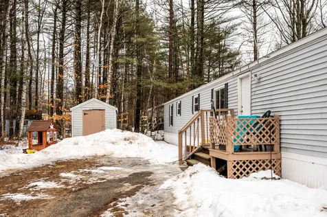 27 Brownstone Lane Rochester NH 03867