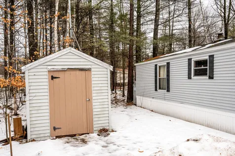 27 Brownstone Lane Rochester NH 03867