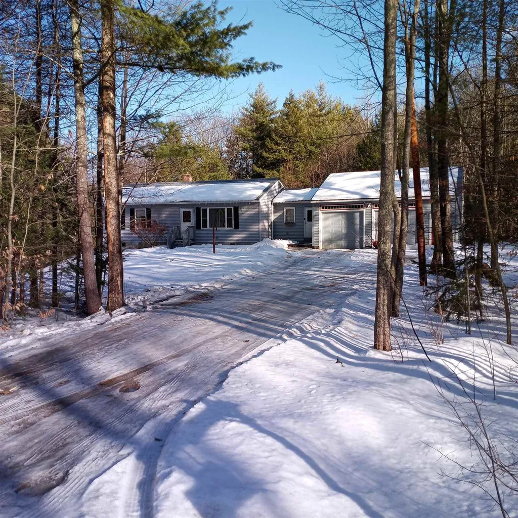 31 Daroska Road Pittsfield NH 03263