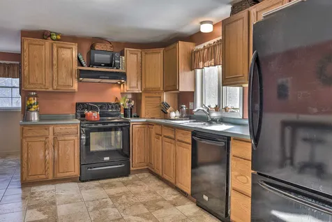 16 Meetinghouse Road Keene NH 03431-2065