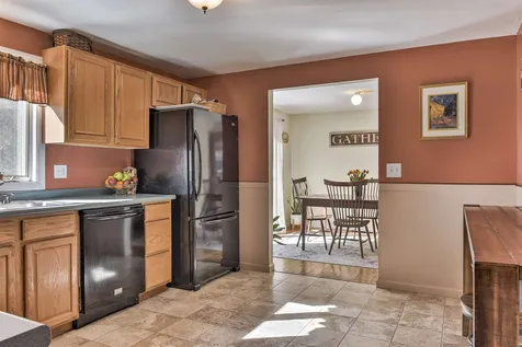 16 Meetinghouse Road Keene NH 03431-2065