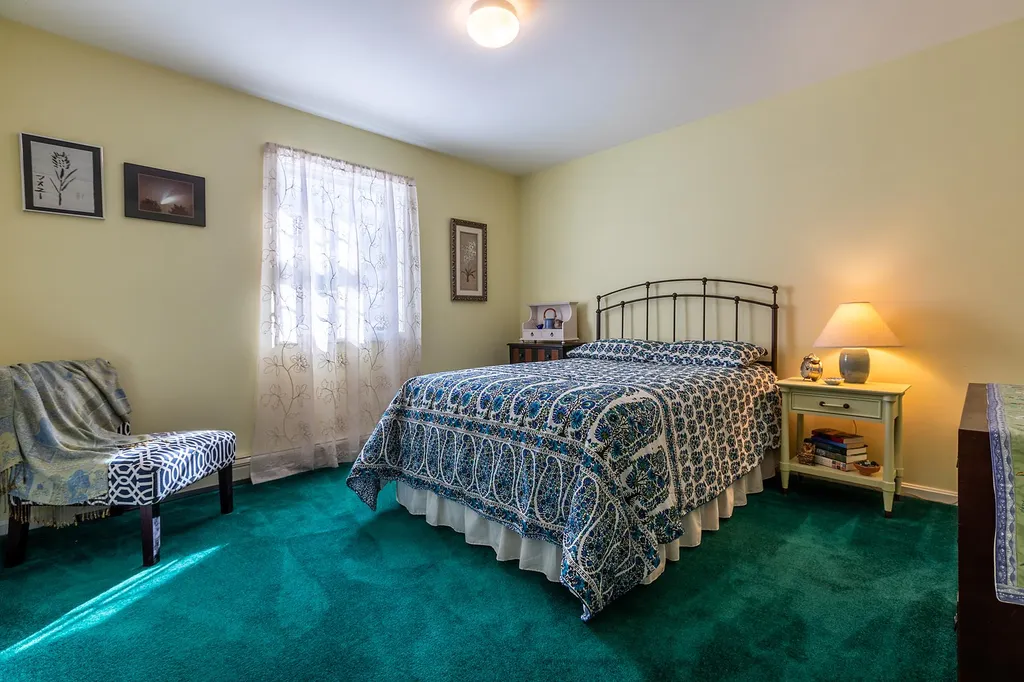 192 Cross Street Hartford VT 05059