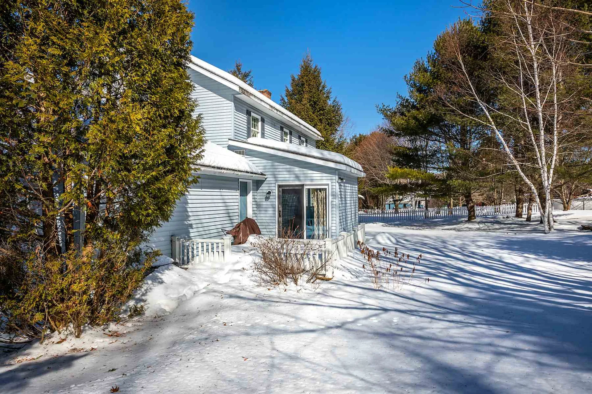 192 Cross Street Hartford VT 05059