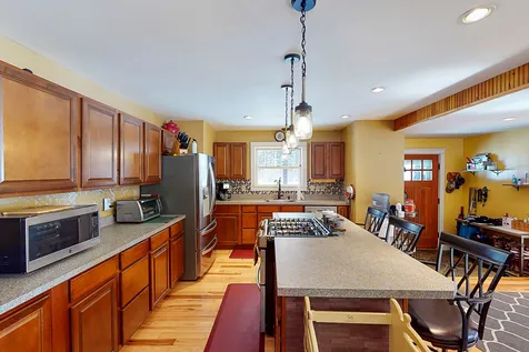 41 Hermit Lake Road Sanbornton NH 03269