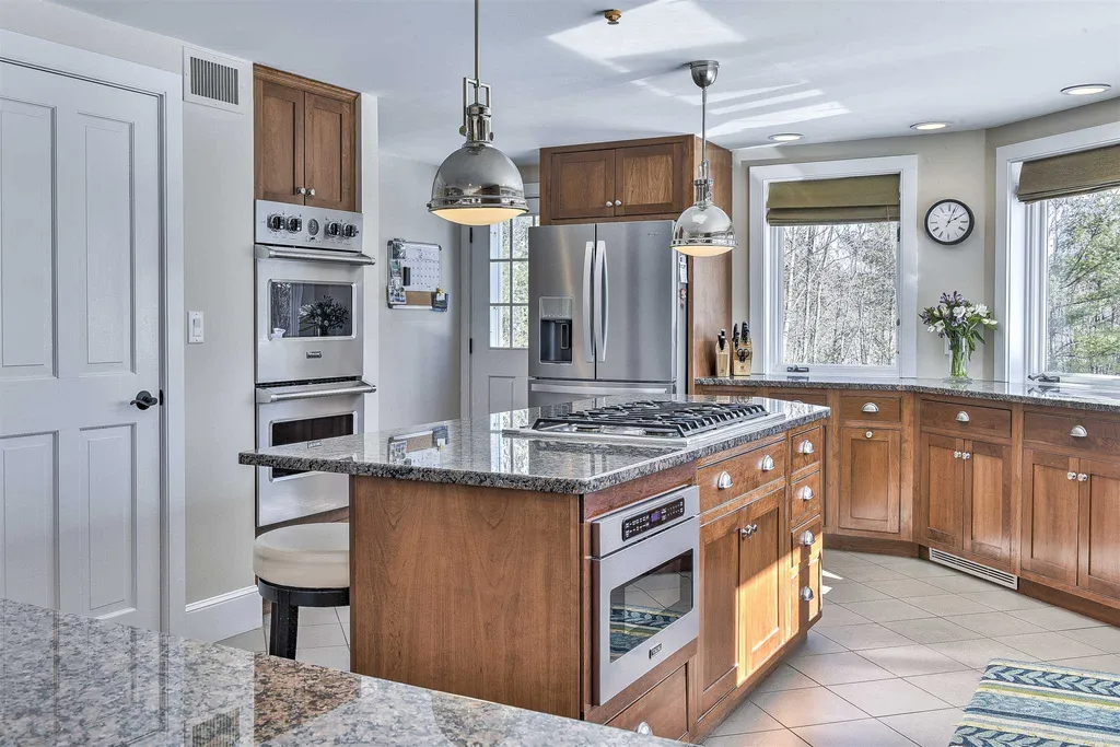 85 Foley Road Chesterfield NH 03443