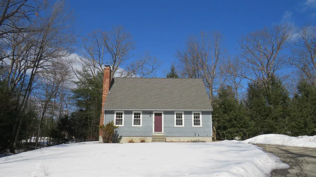 1 Center Street Litchfield NH 03052