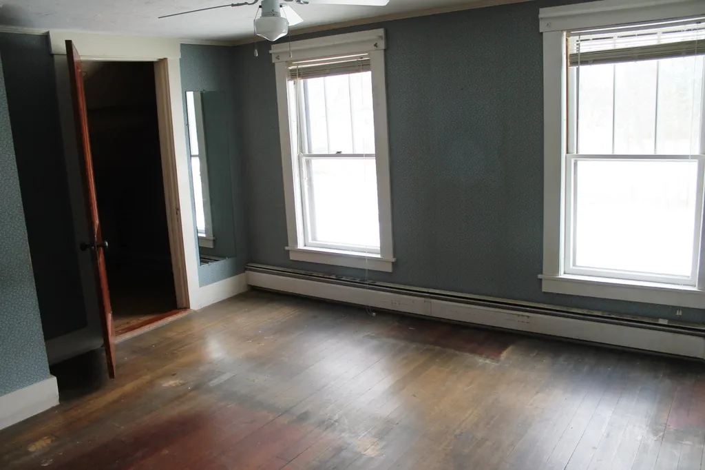 67 S Village Road Loudon NH 03307