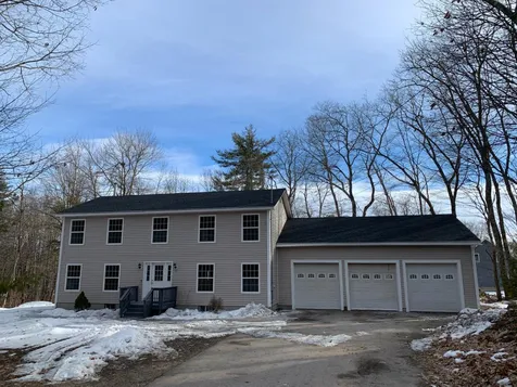 19 Oak Ridge Drive Somersworth NH 03878