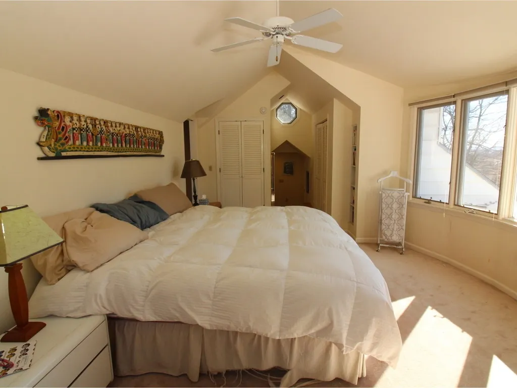 84 Deforest Heights Burlington VT 05401