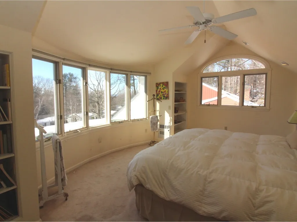 84 Deforest Heights Burlington VT 05401