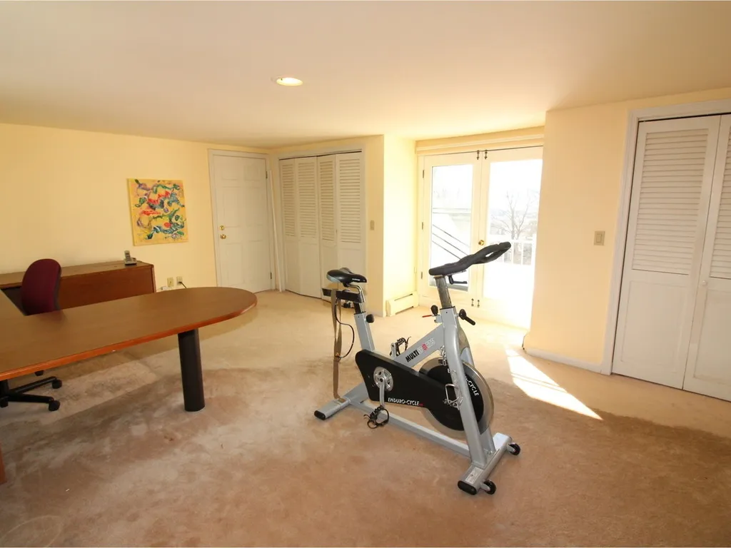 84 Deforest Heights Burlington VT 05401