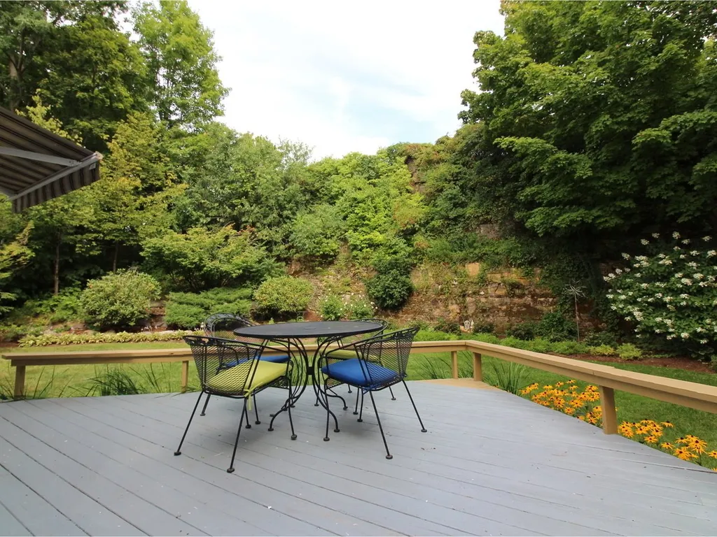 84 Deforest Heights Burlington VT 05401