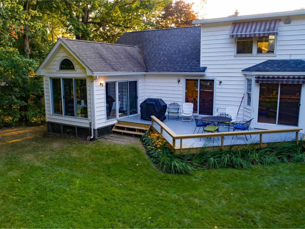 84 Deforest Heights Burlington VT 05401