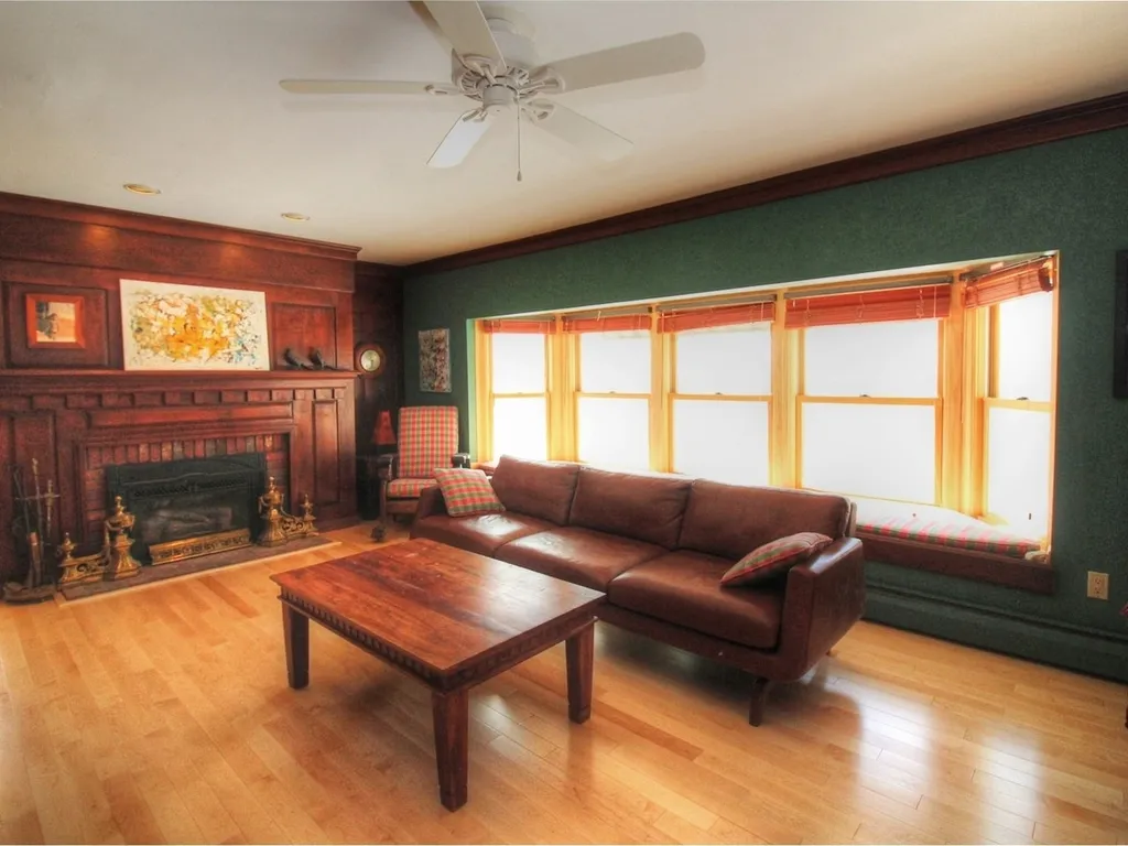 84 Deforest Heights Burlington VT 05401