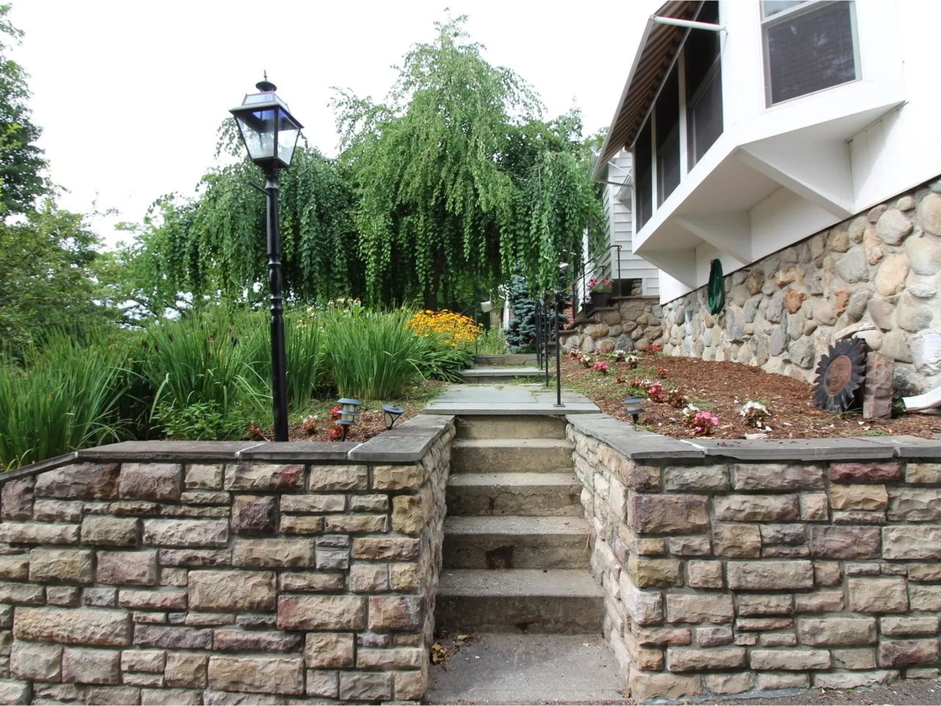 84 Deforest Heights Burlington VT 05401