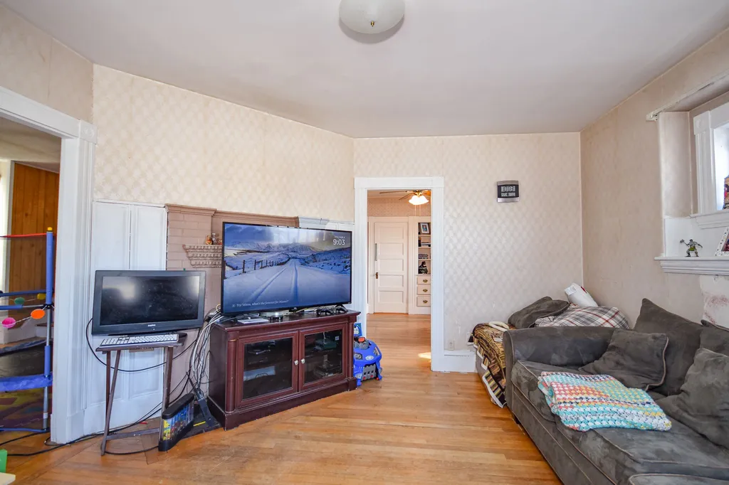 3 Sheridan Avenue Rochester NH 03867