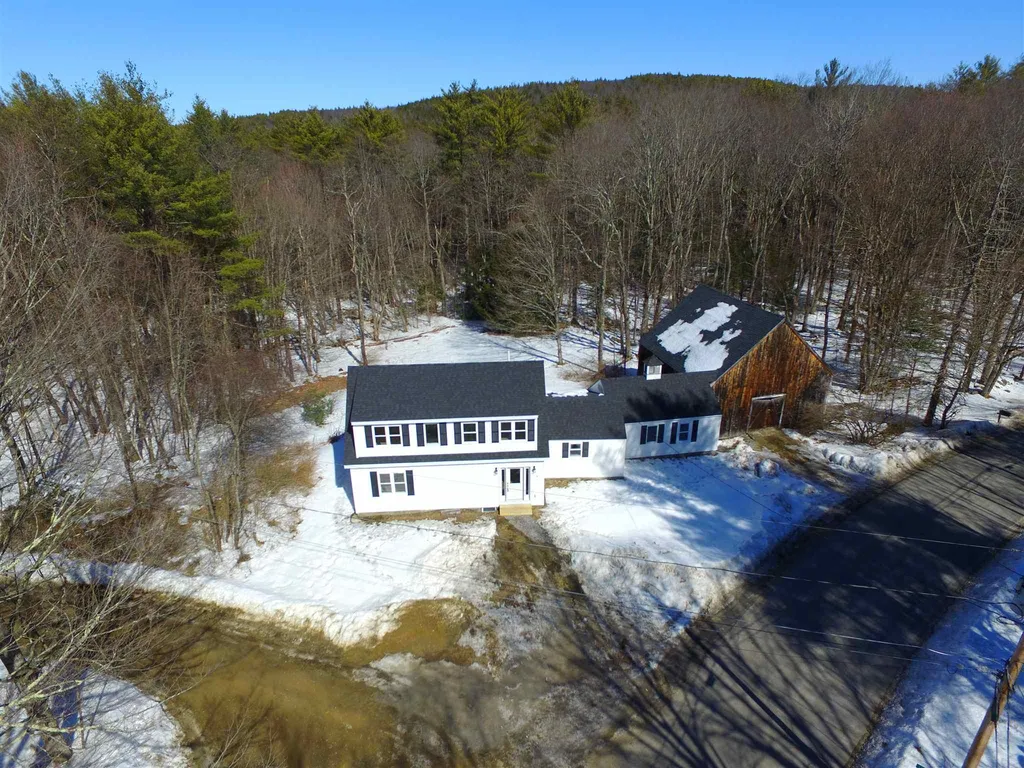 8 Cross Road Mont Vernon NH 03057