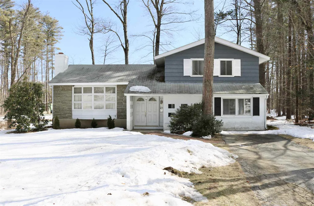23 Sylvan Road North Hampton NH 03862