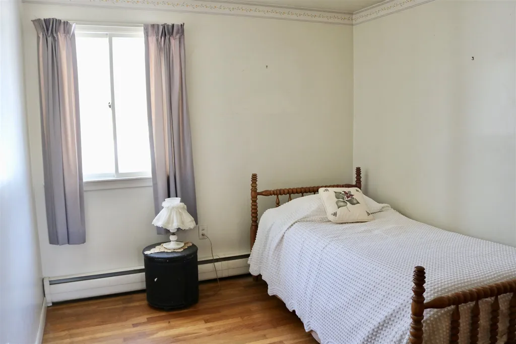 23 Sylvan Road North Hampton NH 03862
