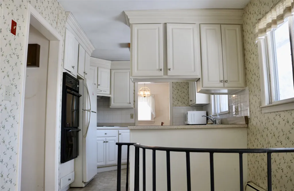 23 Sylvan Road North Hampton NH 03862