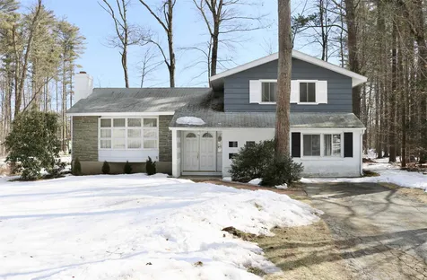 23 Sylvan Road North Hampton NH 03862