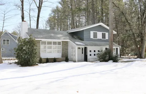 23 Sylvan Road North Hampton NH 03862