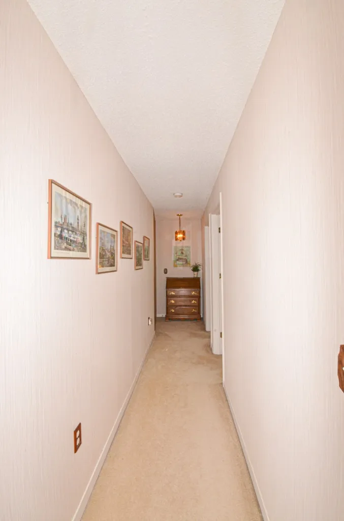 8 Northbrook Drive Manchester NH 03102