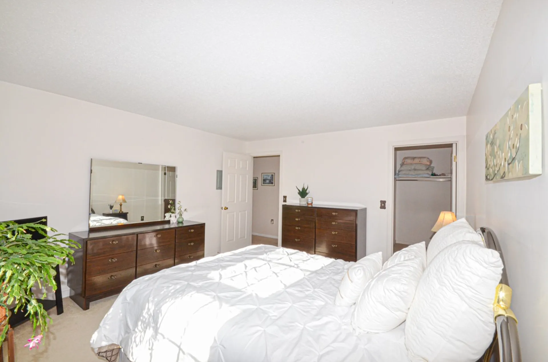 8 Northbrook Drive Manchester NH 03102