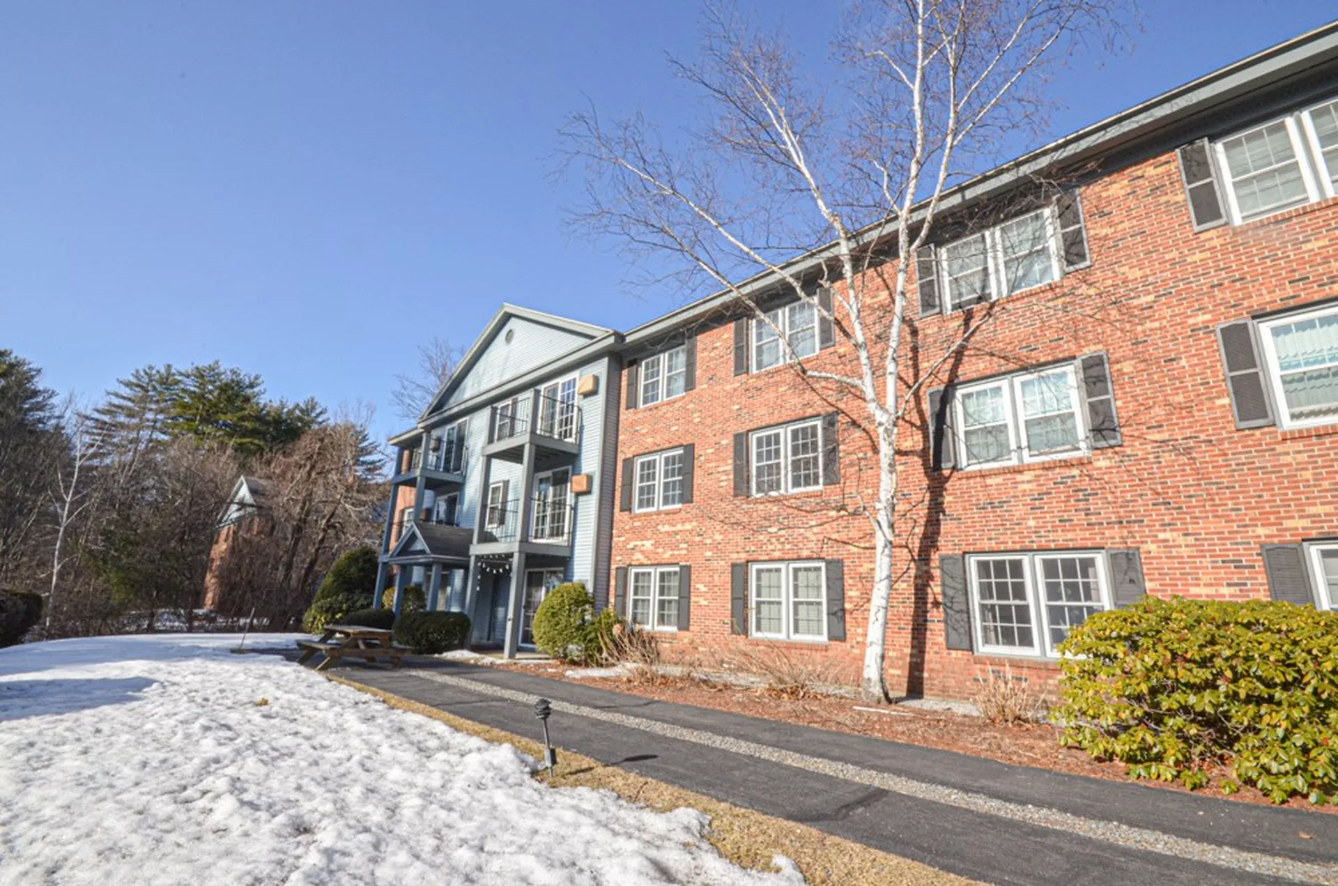 8 Northbrook Drive Manchester NH 03102