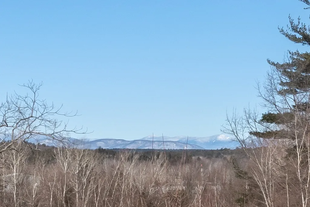 60 Old Lake Shore Road Gilford NH 03249