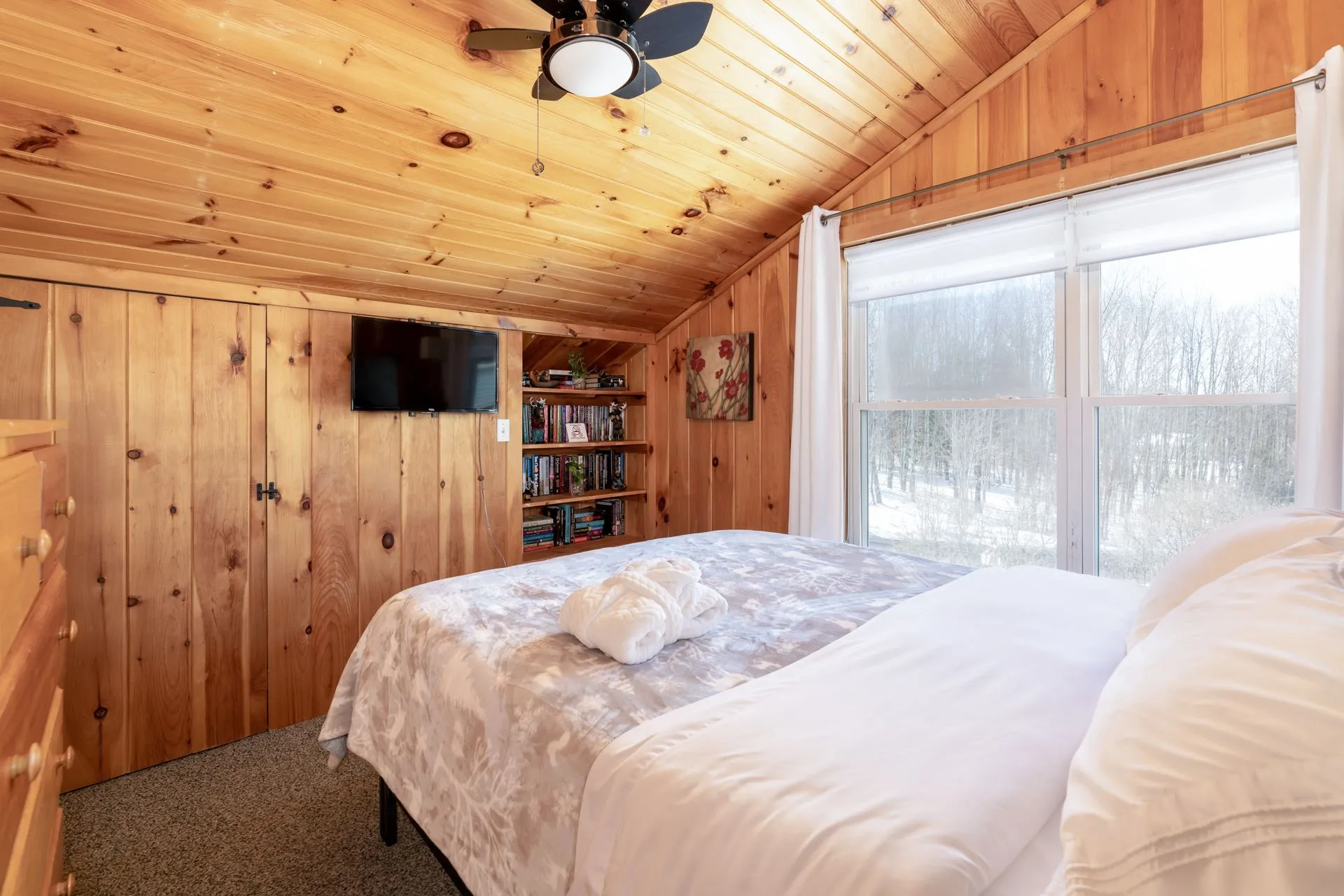60 Old Lake Shore Road Gilford NH 03249