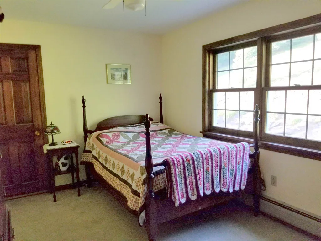 66 Hanson Road Tunbridge VT 05077
