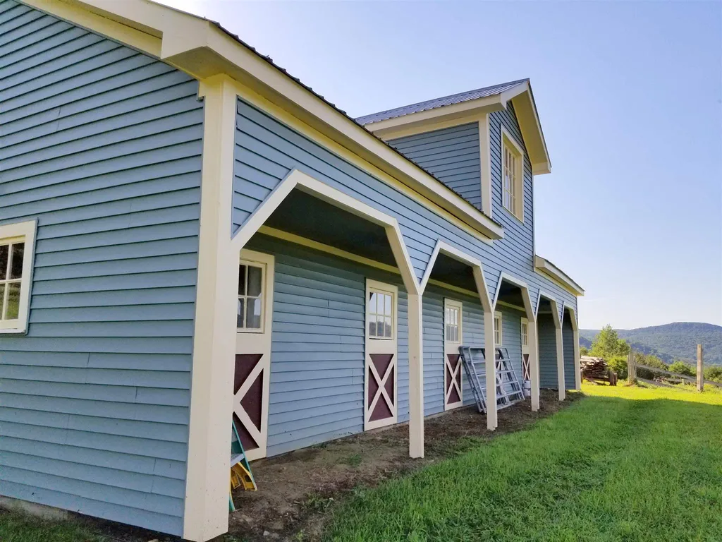 66 Hanson Road Tunbridge VT 05077