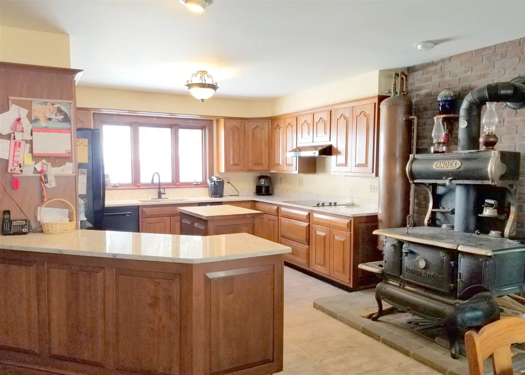 66 Hanson Road Tunbridge VT 05077