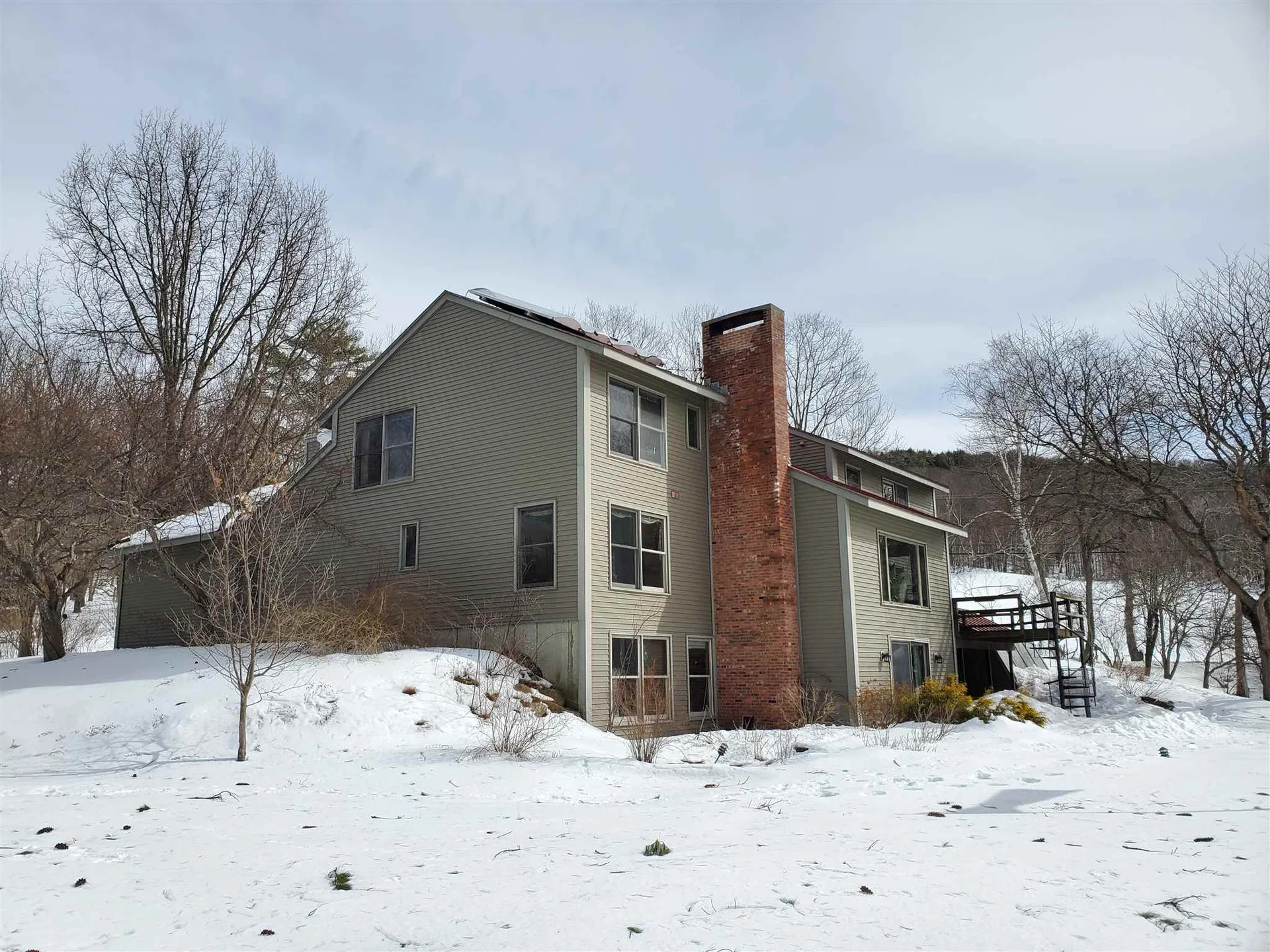 27 Jenkins Road Lebanon NH 03766