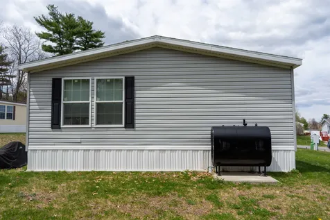 76 Seneca Street Rochester NH 03867