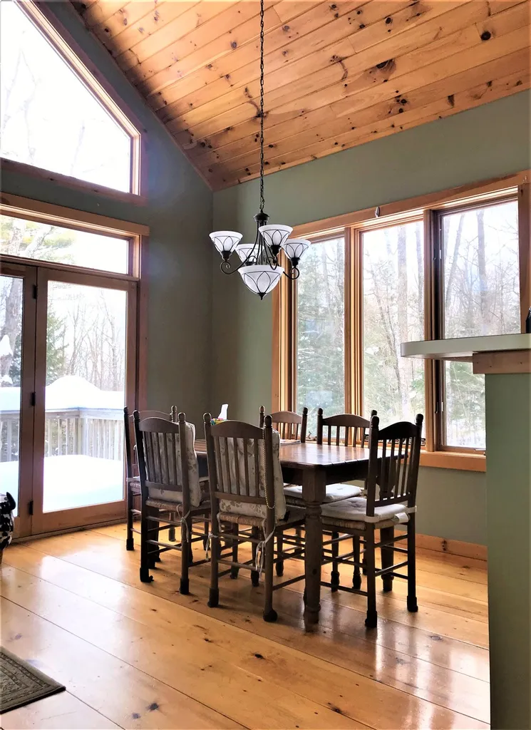 509 Silver Lane Wardsboro VT 05355