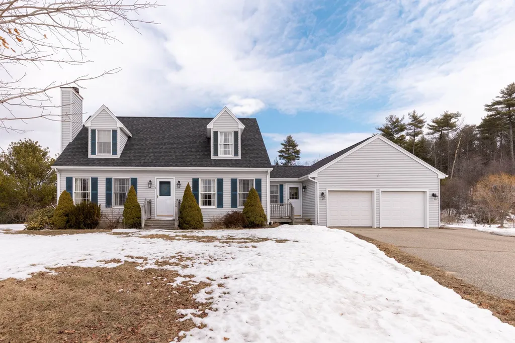12 Mathes Hill Drive Dover NH 03820