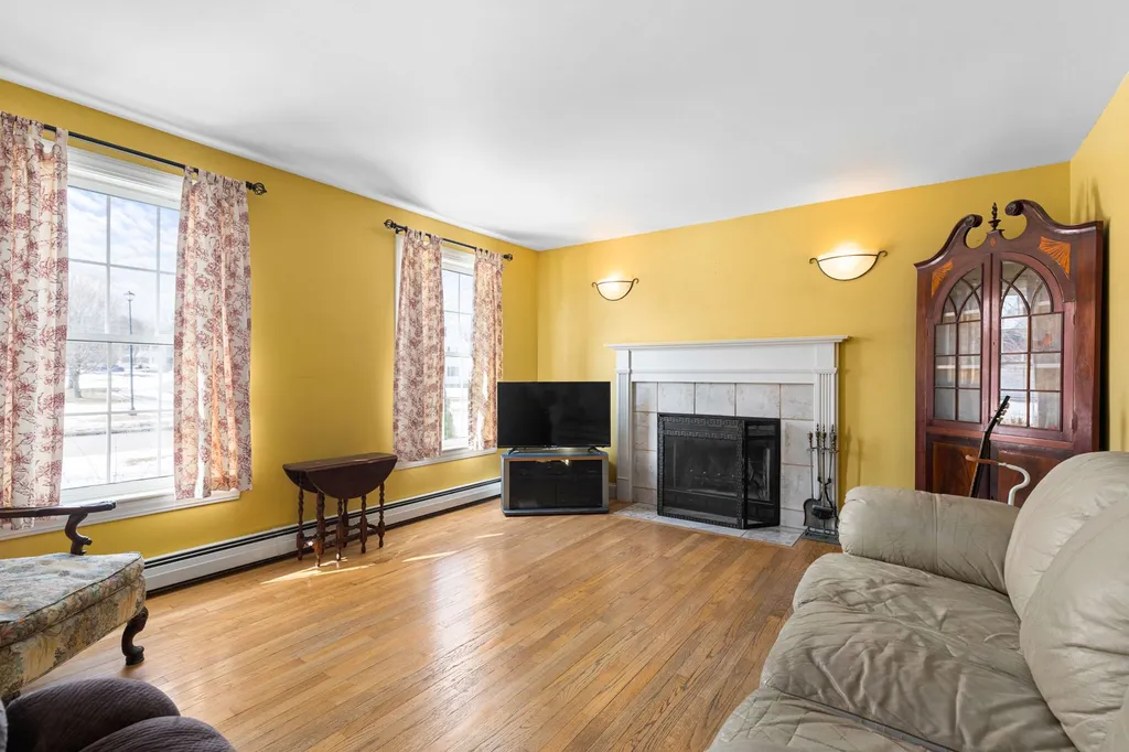 12 Mathes Hill Drive Dover NH 03820