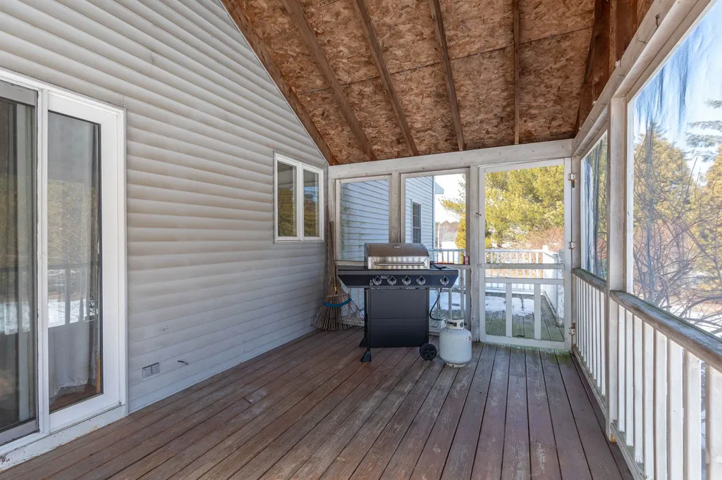 12 Mathes Hill Drive Dover NH 03820