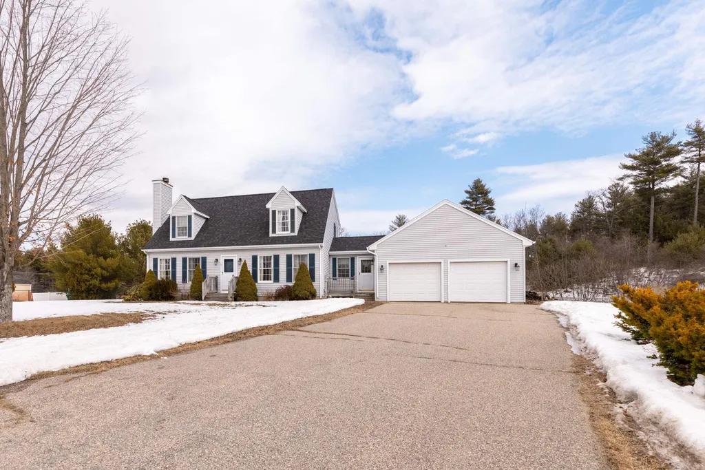 12 Mathes Hill Drive Dover NH 03820