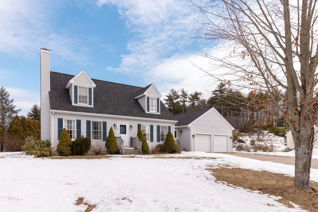 12 Mathes Hill Drive Dover NH 03820