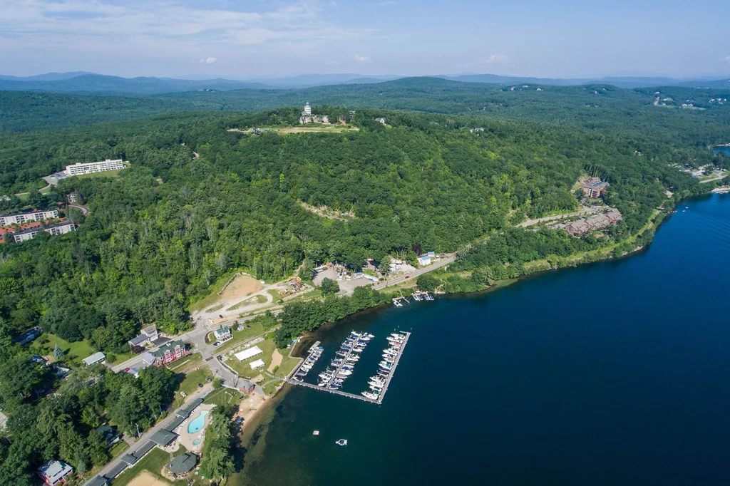 41 Windjammer Ridge Laconia NH 03246