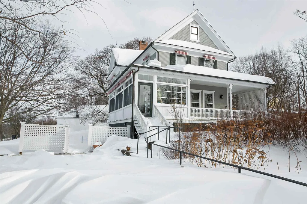 2952 Greenbush Road Charlotte VT 05445