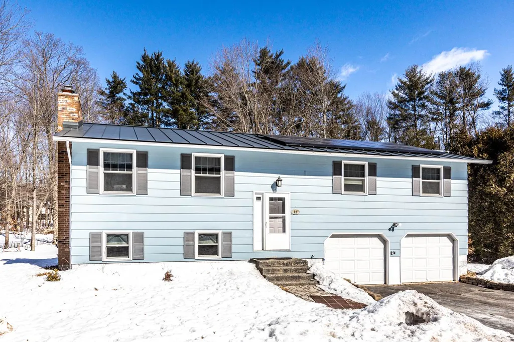 52 Greenbriar Drive Essex VT 05452