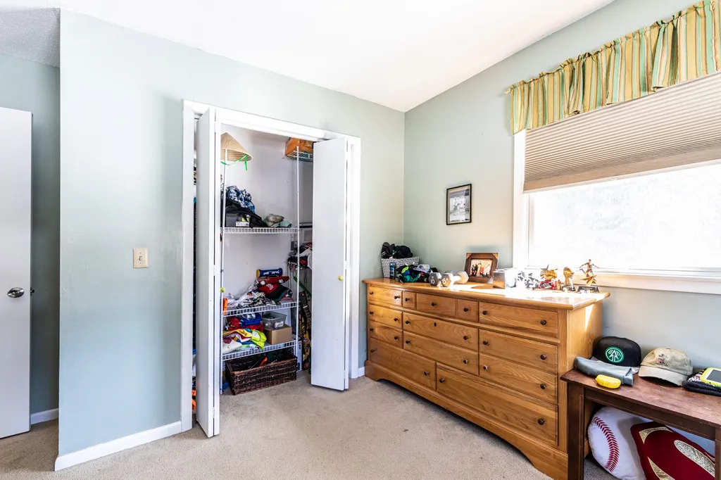 52 Greenbriar Drive Essex VT 05452
