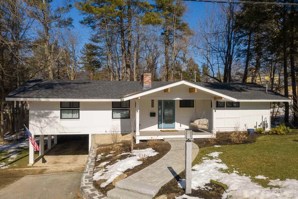 1 Hoitt Drive Durham NH 03824