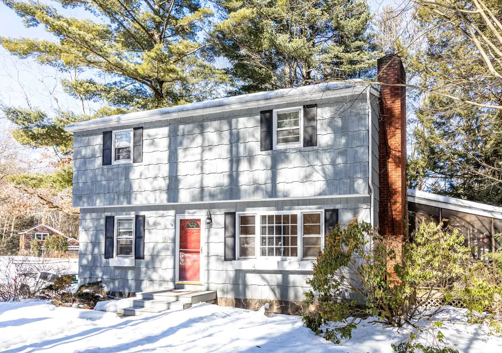 26 Tanglewood Drive Essex VT 05452