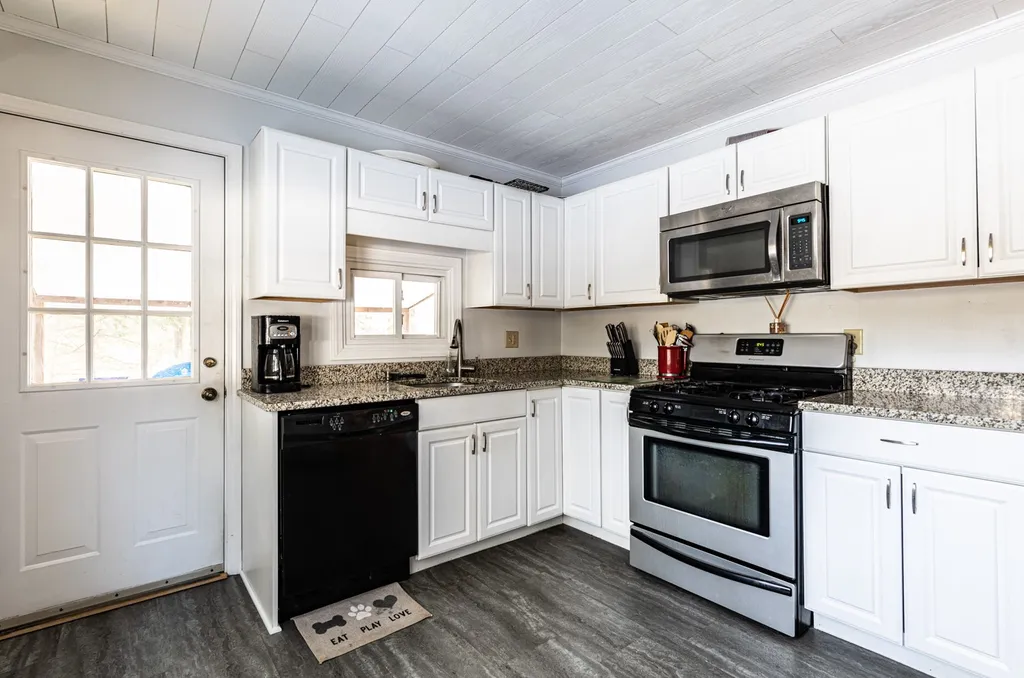 26 Tanglewood Drive Essex VT 05452