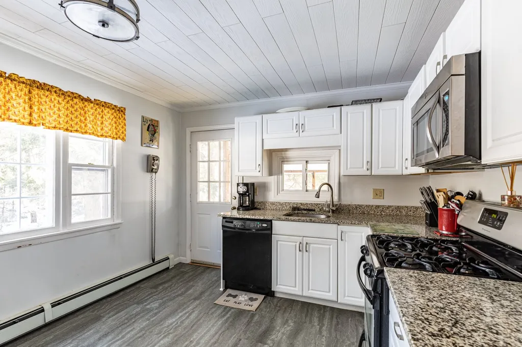 26 Tanglewood Drive Essex VT 05452